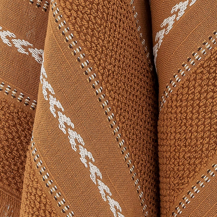 Lovina - Asciugamano marrone terracotta con frange e ricami