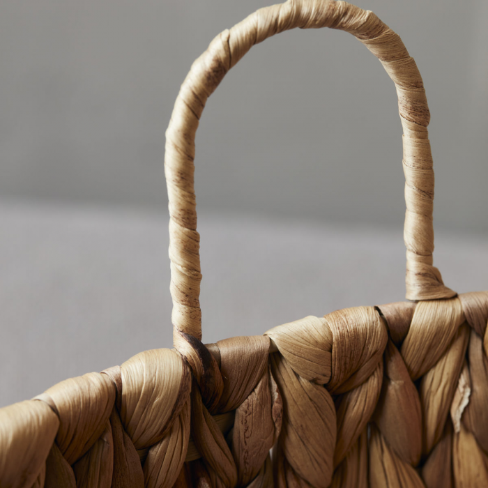 Hang - set due cestini in fibra di giacinto d'acqua