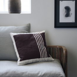 Yarn - cuscino marrone scuro e bianco
