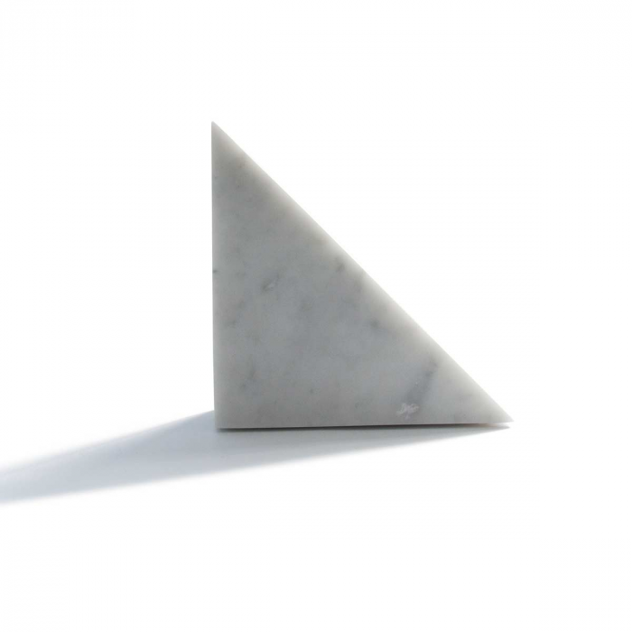 Triangle - fermalibri di design in marmo bianco