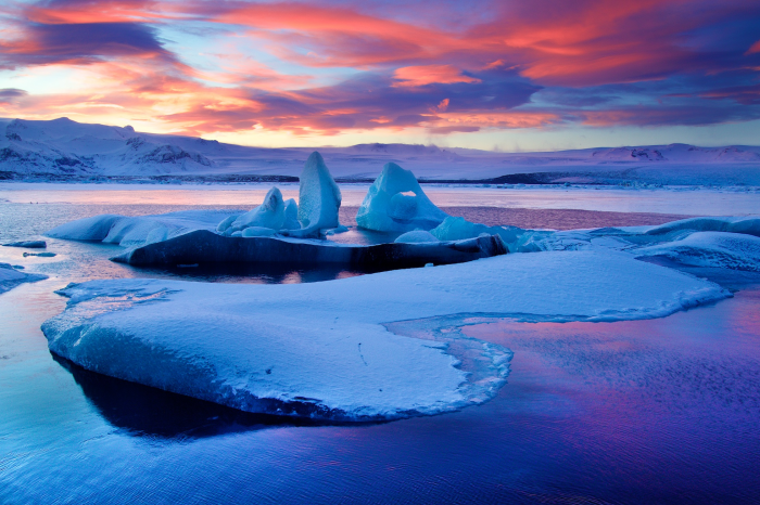 Tramonto sugli Iceberg Islandesi Tramonto sugli Iceberg Islandesi