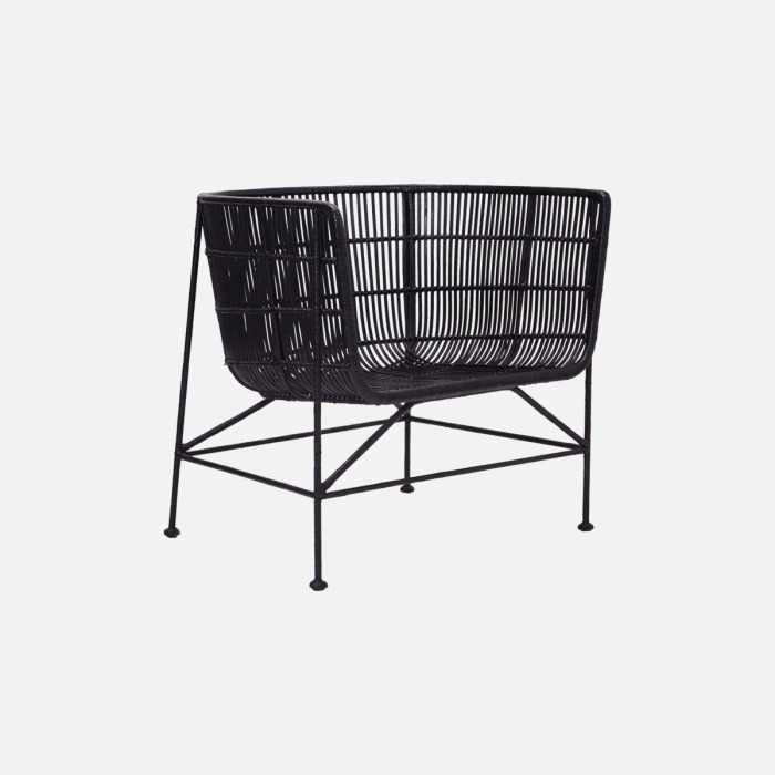 Cuun - poltrona lounge nera in rattan