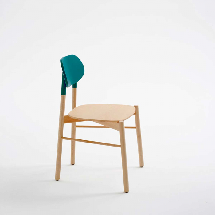 Bokken - sedia in faggio naturale con schienale blu