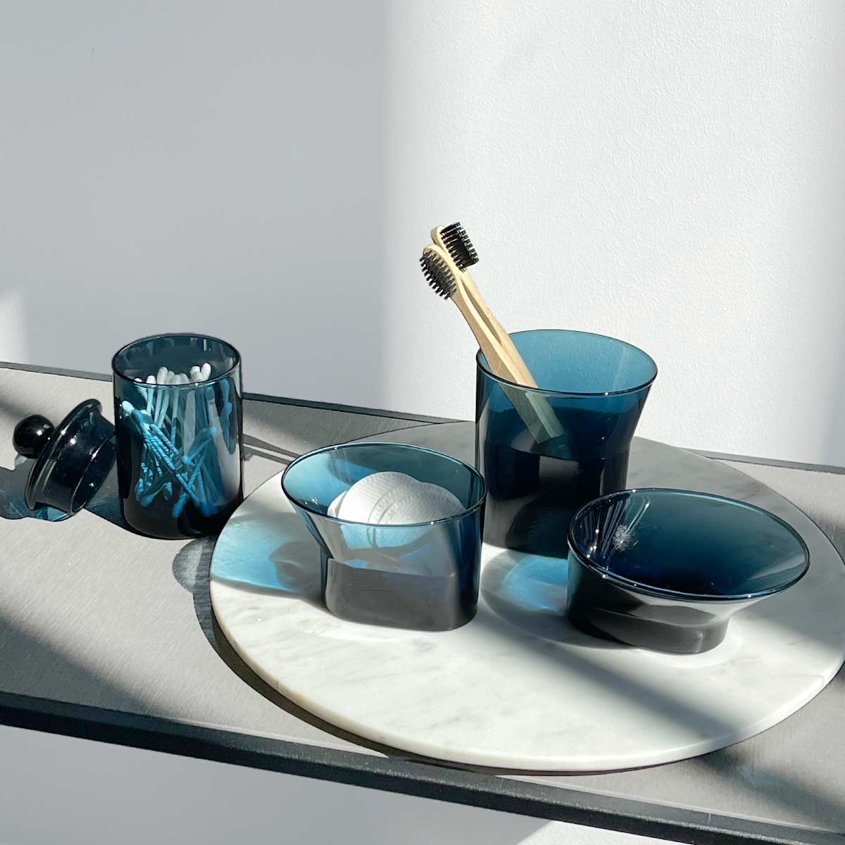 Set accessori bagno in vetro blu
