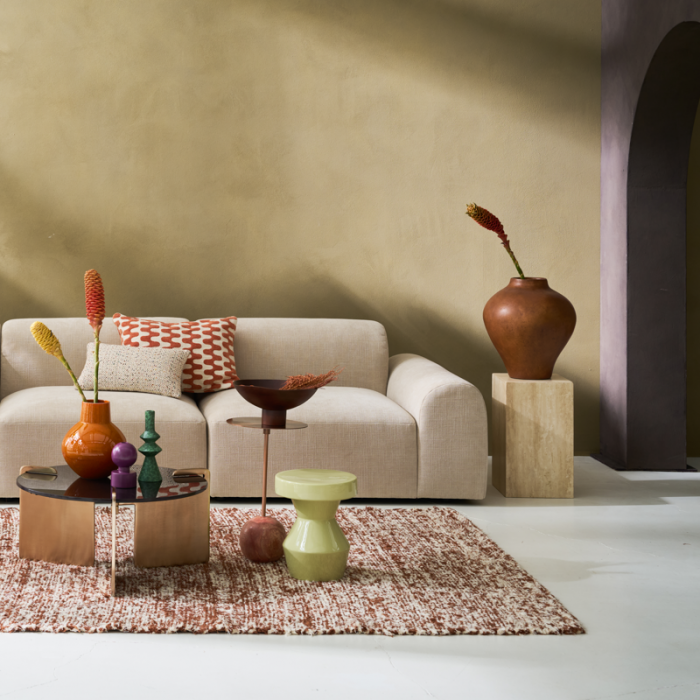 Sculptural - side table in ceramica verde chiaro