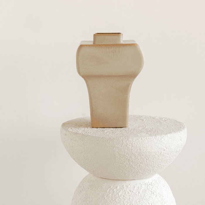 Umi - Side table in metallo bianco