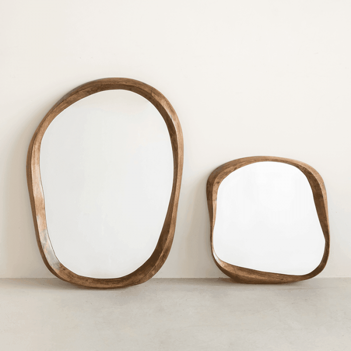 Shizu L - specchio con cornice di legno