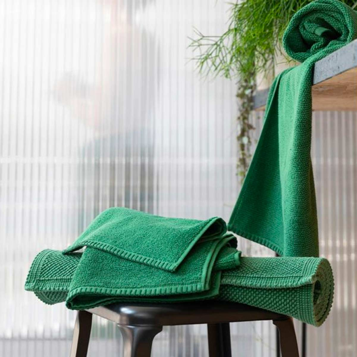 Vivaraise Etia Epicea - tappeto bagno verde in cotone - LivingDecò