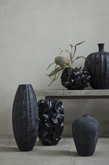 Esme - Vaso alto elegante in ceramica nera