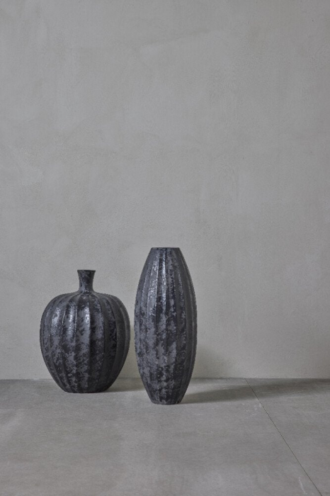 Esme - Vaso alto elegante in ceramica nera