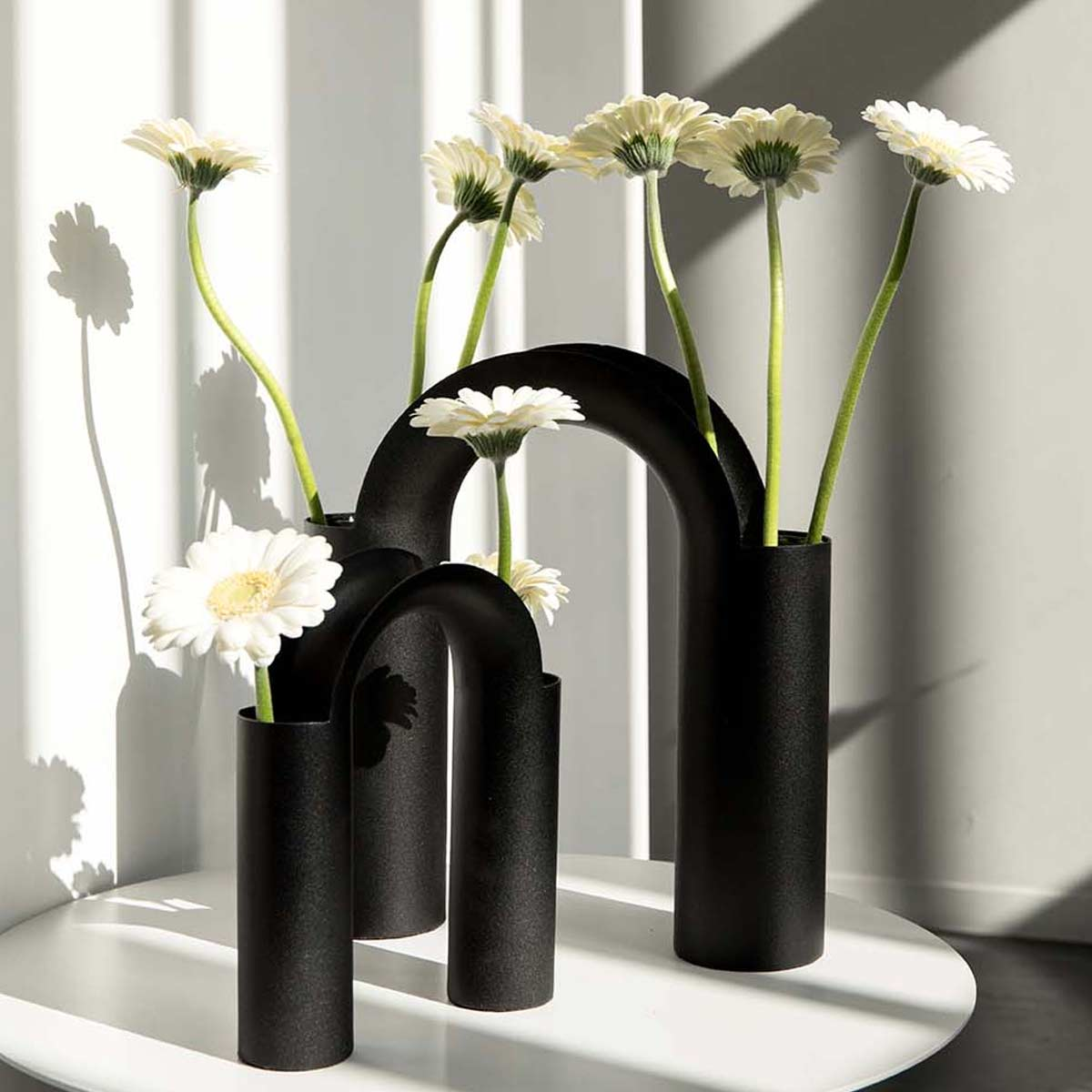 Vaso nero in acciaio, small  Brige, XLBoom - LivingDecò