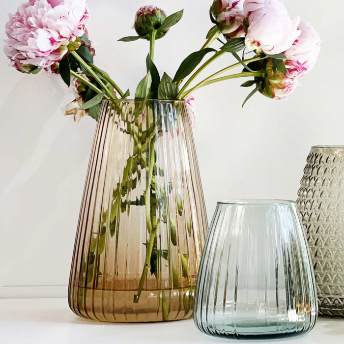 DIM Stripe large - vaso in vetro soffiato ambra