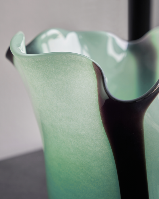 Loose - Vaso in vetro soffiato verde e nero