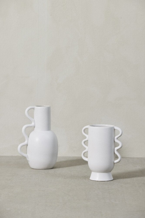 Suselle - Vaso bianco in ceramica con manici decorativi