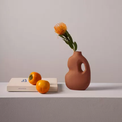 Aura - Vaso in ceramica color ruggine